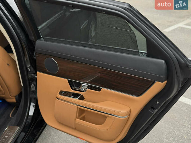 Черный Ягуар Икс Джей, объемом двигателя 5 л и пробегом 125 тыс. км за 20500 $, фото 51 на Automoto.ua