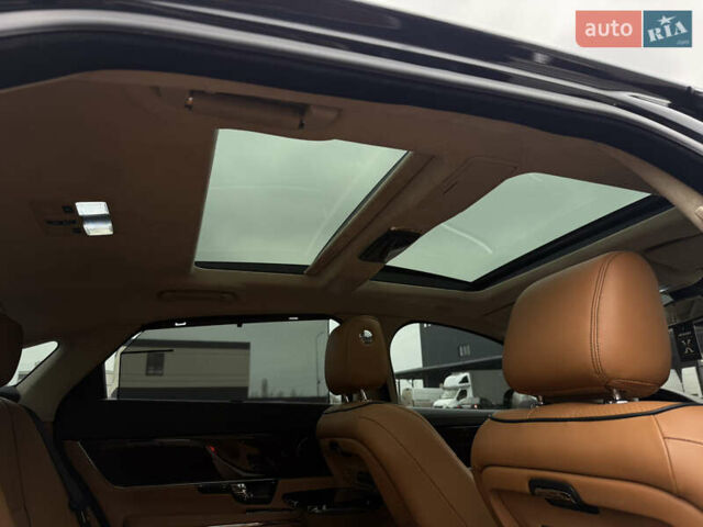 Черный Ягуар Икс Джей, объемом двигателя 5 л и пробегом 125 тыс. км за 20500 $, фото 56 на Automoto.ua