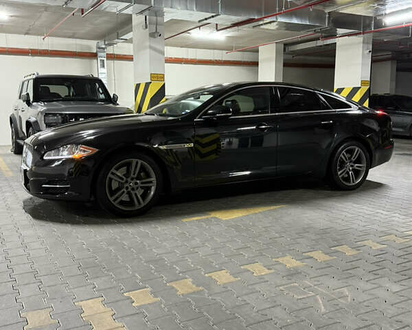 Черный Ягуар Икс Джей, объемом двигателя 2.97 л и пробегом 171 тыс. км за 17499 $, фото 3 на Automoto.ua