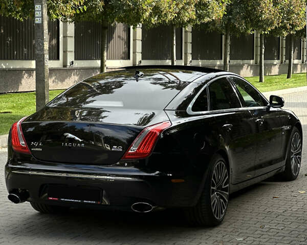 Ягуар Икс Джей 2013 в Киеве на Automoto.ua Черный Ягуар Икс Джей, объемом двигателя 3 л и пробегом 73 тыс. км за 29900 $, фото 11 на Automoto.ua