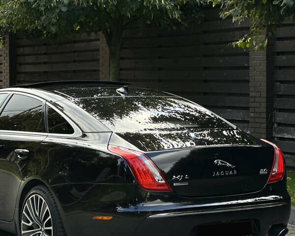 Ягуар Икс Джей 2013 в Киеве на Automoto.ua Черный Ягуар Икс Джей, объемом двигателя 3 л и пробегом 73 тыс. км за 29900 $, фото 18 на Automoto.ua