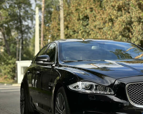 Ягуар Икс Джей 2013 в Киеве на Automoto.ua Черный Ягуар Икс Джей, объемом двигателя 3 л и пробегом 73 тыс. км за 29900 $, фото 10 на Automoto.ua