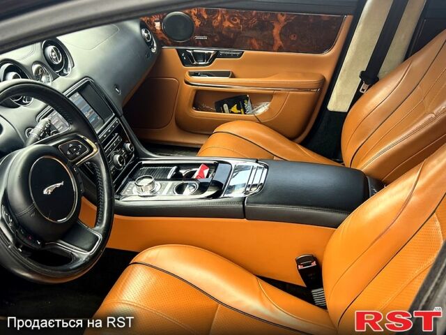 Ягуар Икс Джей 2014 в Харькове на Automoto.ua Черный Ягуар Икс Джей, объемом двигателя 3 л и пробегом 130 тыс. км за 26500 $, фото 10 на Automoto.ua