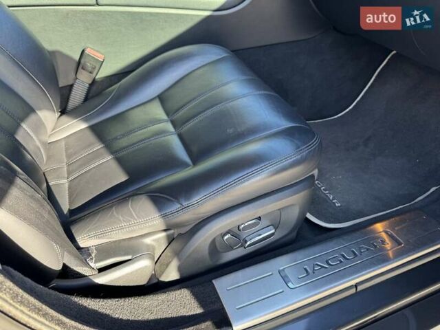Чорний Ягуар Ікс Джей, об'ємом двигуна 3 л та пробігом 176 тис. км за 14500 $, фото 14 на Automoto.ua