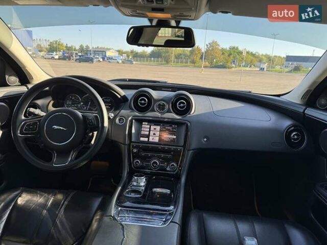 Чорний Ягуар Ікс Джей, об'ємом двигуна 3 л та пробігом 176 тис. км за 14500 $, фото 16 на Automoto.ua