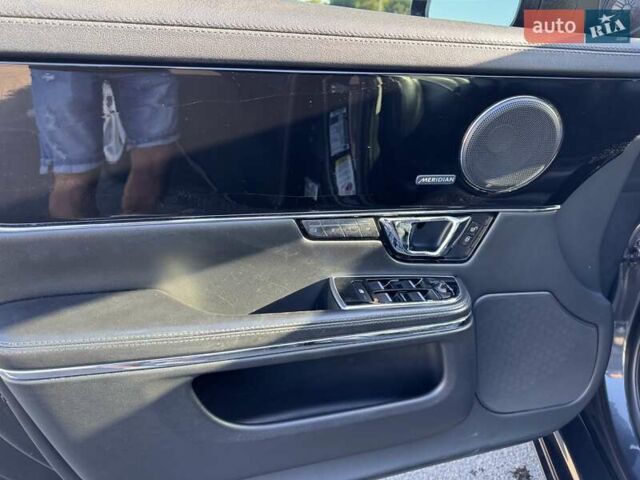 Чорний Ягуар Ікс Джей, об'ємом двигуна 3 л та пробігом 176 тис. км за 14500 $, фото 20 на Automoto.ua