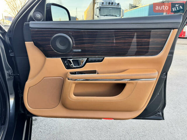 Черный Ягуар Икс Джей, объемом двигателя 3 л и пробегом 179 тыс. км за 16500 $, фото 31 на Automoto.ua