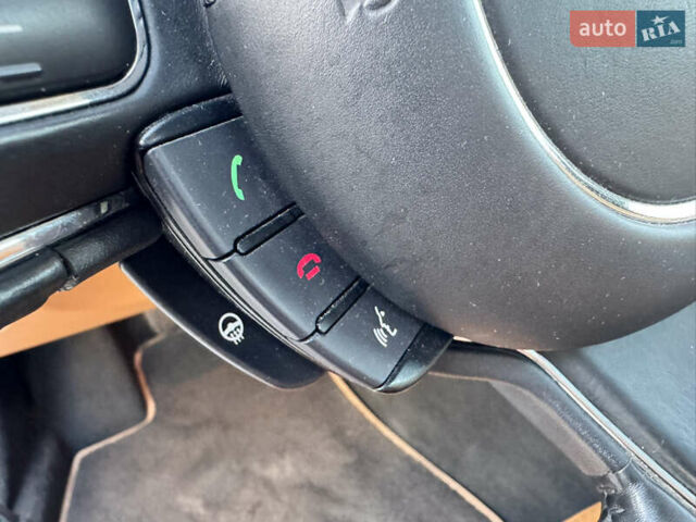 Черный Ягуар Икс Джей, объемом двигателя 3 л и пробегом 179 тыс. км за 16500 $, фото 47 на Automoto.ua