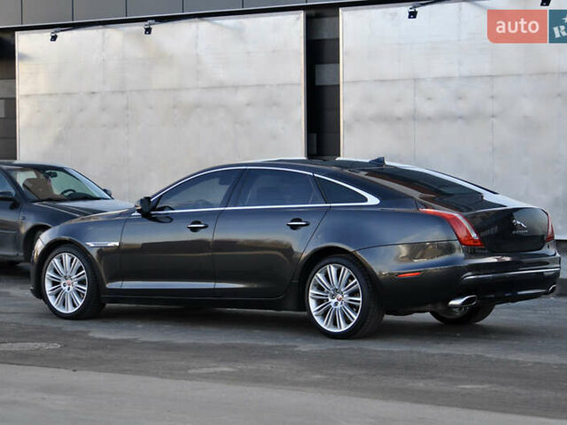 Черный Ягуар Икс Джей, объемом двигателя 3 л и пробегом 179 тыс. км за 16500 $, фото 19 на Automoto.ua