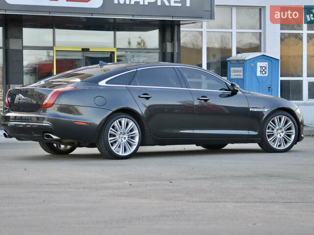 Черный Ягуар Икс Джей, объемом двигателя 3 л и пробегом 179 тыс. км за 16500 $, фото 9 на Automoto.ua