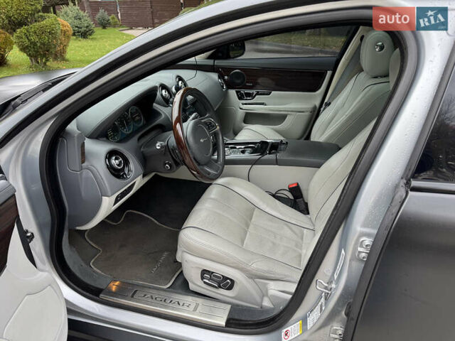 Чорний Ягуар Ікс Джей, об'ємом двигуна 3 л та пробігом 110 тис. км за 18600 $, фото 17 на Automoto.ua