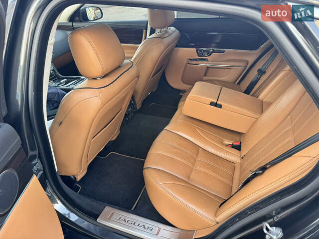 Черный Ягуар Икс Джей, объемом двигателя 3 л и пробегом 179 тыс. км за 16500 $, фото 50 на Automoto.ua