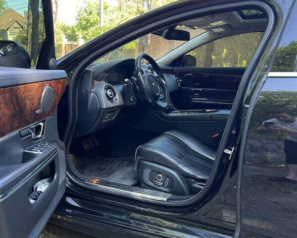 Черный Ягуар Икс Джей, объемом двигателя 2.97 л и пробегом 116 тыс. км за 22000 $, фото 8 на Automoto.ua