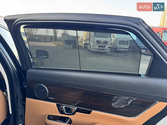 Черный Ягуар Икс Джей, объемом двигателя 3 л и пробегом 179 тыс. км за 16500 $, фото 44 на Automoto.ua