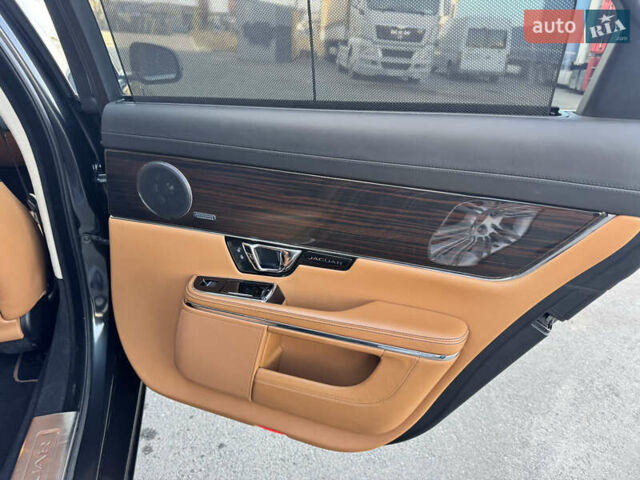 Черный Ягуар Икс Джей, объемом двигателя 3 л и пробегом 179 тыс. км за 16500 $, фото 49 на Automoto.ua