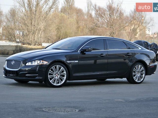 Черный Ягуар Икс Джей, объемом двигателя 3 л и пробегом 179 тыс. км за 16500 $, фото 3 на Automoto.ua