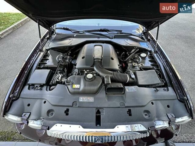 Червоний Ягуар Ікс Джей, об'ємом двигуна 4.2 л та пробігом 124 тис. км за 44000 $, фото 23 на Automoto.ua