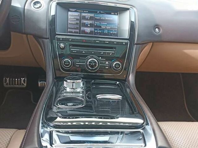 Ягуар Икс Джей, объемом двигателя 3 л и пробегом 198 тыс. км за 15200 $, фото 12 на Automoto.ua