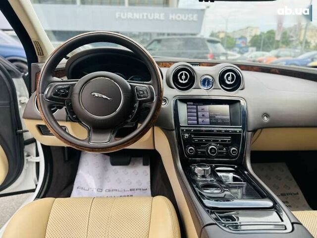 Ягуар Икс Джей, объемом двигателя 3 л и пробегом 190 тыс. км за 13999 $, фото 20 на Automoto.ua