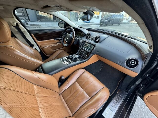 Серый Ягуар Икс Джей, объемом двигателя 3 л и пробегом 178 тыс. км за 16500 $, фото 4 на Automoto.ua