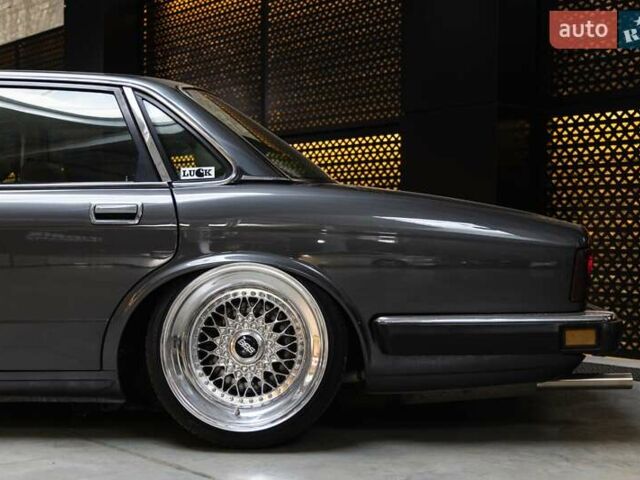 Серый Ягуар Икс Джей, объемом двигателя 3.2 л и пробегом 158 тыс. км за 23500 $, фото 12 на Automoto.ua