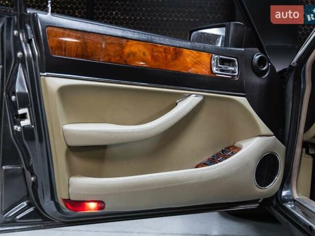 Серый Ягуар Икс Джей, объемом двигателя 3.2 л и пробегом 158 тыс. км за 23500 $, фото 25 на Automoto.ua