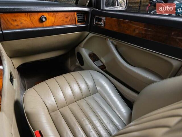 Серый Ягуар Икс Джей, объемом двигателя 3.2 л и пробегом 158 тыс. км за 23500 $, фото 24 на Automoto.ua