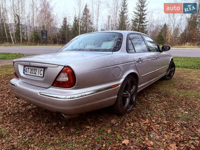 Серый Ягуар Икс Джей, объемом двигателя 3 л и пробегом 209 тыс. км за 12000 $, фото 8 на Automoto.ua