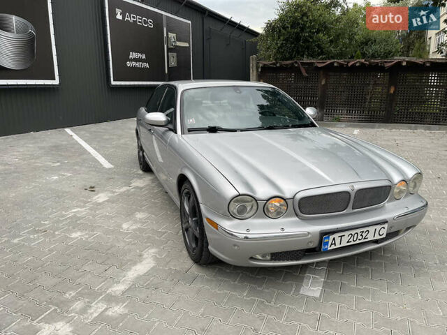 Ягуар Икс Джей 2003 в Ивано-Франковске на Automoto.ua Серый Ягуар Икс Джей, объемом двигателя 2.97 л и пробегом 206 тыс. км за 7999 $, фото 2 на Automoto.ua
