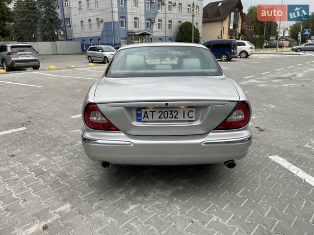 Ягуар Икс Джей 2003 в Ивано-Франковске на Automoto.ua Серый Ягуар Икс Джей, объемом двигателя 2.97 л и пробегом 206 тыс. км за 7999 $, фото 5 на Automoto.ua