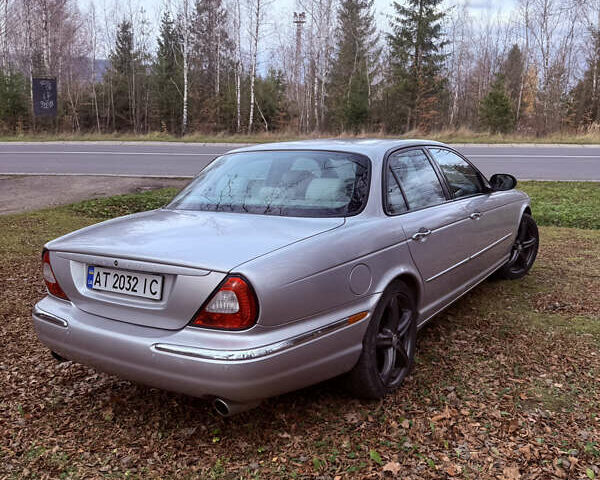 Серый Ягуар Икс Джей, объемом двигателя 3 л и пробегом 209 тыс. км за 12000 $, фото 7 на Automoto.ua