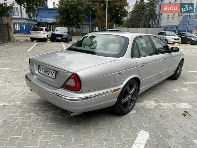 Ягуар Икс Джей 2003 в Ивано-Франковске на Automoto.ua Серый Ягуар Икс Джей, объемом двигателя 2.97 л и пробегом 206 тыс. км за 7999 $, фото 4 на Automoto.ua