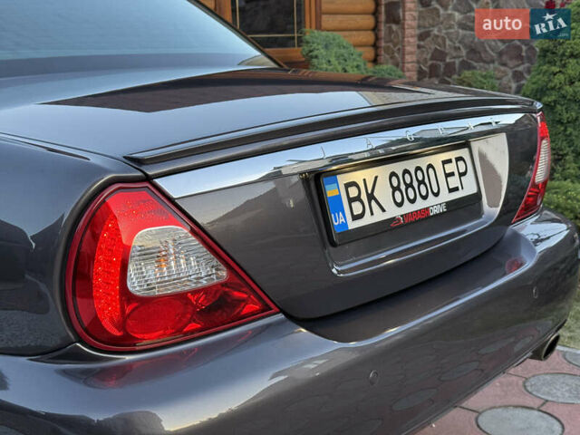 Сірий Ягуар Ікс Джей, об'ємом двигуна 2.7 л та пробігом 210 тис. км за 19999 $, фото 15 на Automoto.ua
