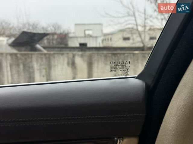 Серый Ягуар Икс Джей, объемом двигателя 3 л и пробегом 209 тыс. км за 27500 $, фото 13 на Automoto.ua