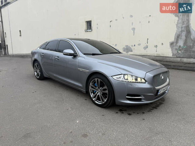 Серый Ягуар Икс Джей, объемом двигателя 3 л и пробегом 209 тыс. км за 27500 $, фото 43 на Automoto.ua