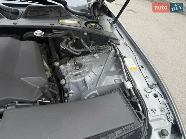 Серый Ягуар Икс Джей, объемом двигателя 3 л и пробегом 209 тыс. км за 27500 $, фото 19 на Automoto.ua