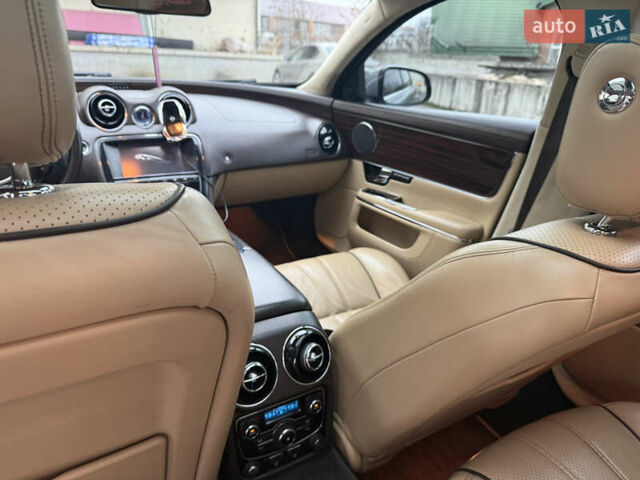 Серый Ягуар Икс Джей, объемом двигателя 3 л и пробегом 209 тыс. км за 27500 $, фото 57 на Automoto.ua