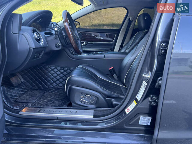 Ягуар Икс Джей 2013 в Киеве на Automoto.ua Серый Ягуар Икс Джей, объемом двигателя 3 л и пробегом 274 тыс. км за 18800 $, фото 28 на Automoto.ua
