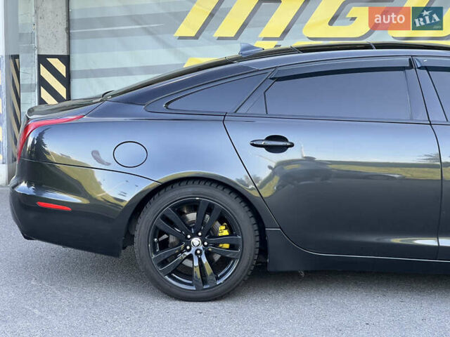 Ягуар Икс Джей 2013 в Киеве на Automoto.ua Серый Ягуар Икс Джей, объемом двигателя 3 л и пробегом 274 тыс. км за 18800 $, фото 23 на Automoto.ua