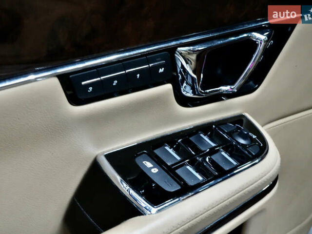 Ягуар Икс Джей 2017 в Житомире на Automoto.ua Серый Ягуар Икс Джей, объемом двигателя 3 л и пробегом 169 тыс. км за 22000 $, фото 11 на Automoto.ua