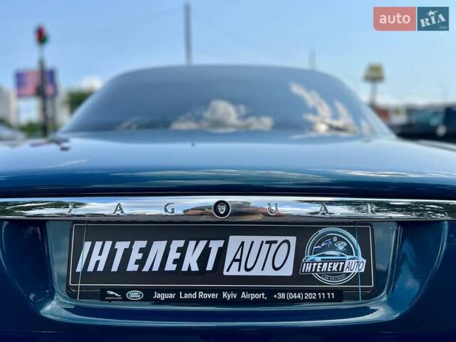 Синий Ягуар Икс Джей, объемом двигателя 3.5 л и пробегом 120 тыс. км за 19000 $, фото 42 на Automoto.ua