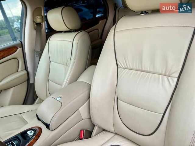 Синий Ягуар Икс Джей, объемом двигателя 3.5 л и пробегом 120 тыс. км за 19000 $, фото 33 на Automoto.ua