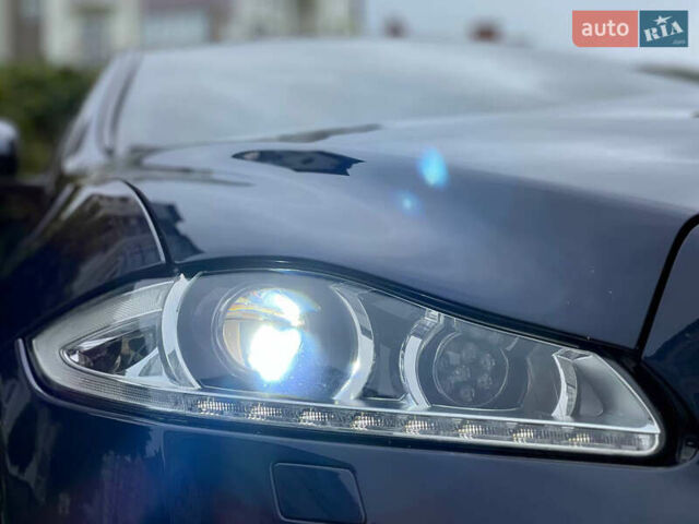 Синий Ягуар Икс Джей, объемом двигателя 2.99 л и пробегом 140 тыс. км за 24850 $, фото 10 на Automoto.ua