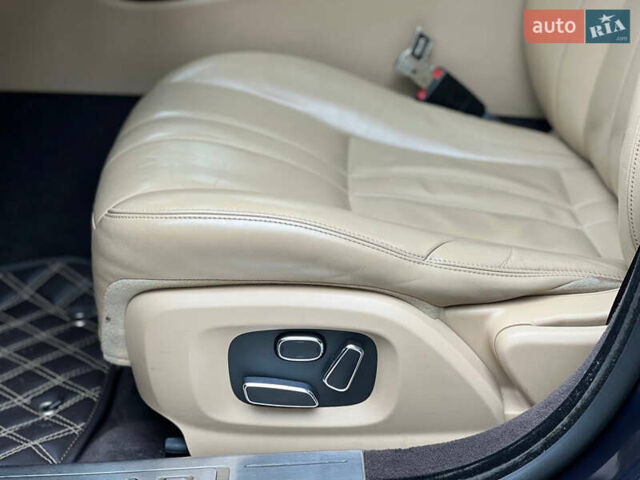 Синий Ягуар Икс Джей, объемом двигателя 2.99 л и пробегом 140 тыс. км за 24850 $, фото 41 на Automoto.ua