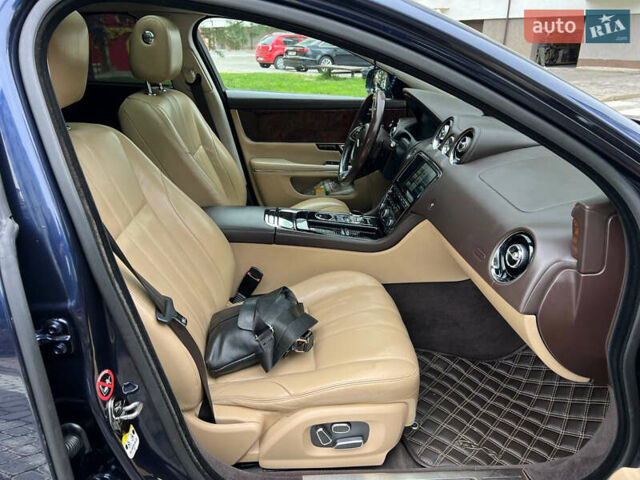 Синий Ягуар Икс Джей, объемом двигателя 2.99 л и пробегом 140 тыс. км за 24850 $, фото 56 на Automoto.ua