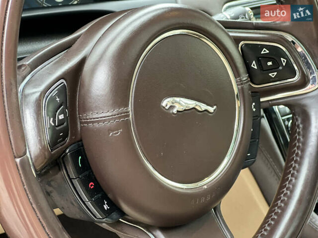 Ягуар Икс Джей 2014 в Ивано-Франковске на Automoto.ua Синий Ягуар Икс Джей, объемом двигателя 2.99 л и пробегом 138 тыс. км за 26000 $, фото 49 на Automoto.ua