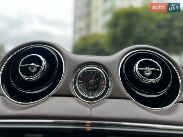 Синий Ягуар Икс Джей, объемом двигателя 2.99 л и пробегом 140 тыс. км за 24850 $, фото 36 на Automoto.ua