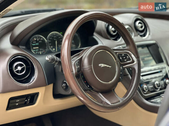 Ягуар Икс Джей 2014 в Ивано-Франковске на Automoto.ua Синий Ягуар Икс Джей, объемом двигателя 2.99 л и пробегом 138 тыс. км за 26000 $, фото 45 на Automoto.ua