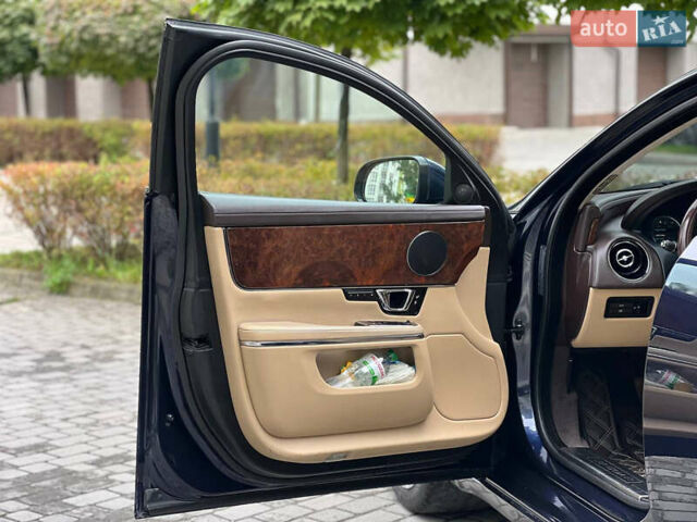 Синий Ягуар Икс Джей, объемом двигателя 2.99 л и пробегом 140 тыс. км за 24850 $, фото 31 на Automoto.ua