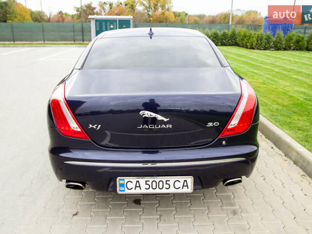 Синий Ягуар Икс Джей, объемом двигателя 3 л и пробегом 177 тыс. км за 15150 $, фото 13 на Automoto.ua